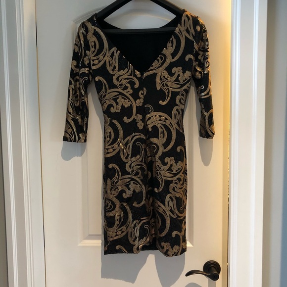 Black and gold dress - Picture 4 of 6